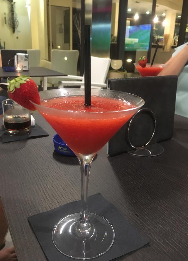 Hotel Bellevue Lignano Sabbiadoro Bagian luar foto